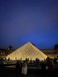 Sparkles and Dreams: Seeing the Eiffel Tower Light Up