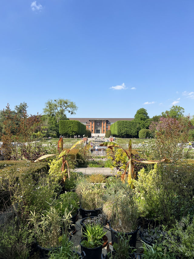 在城市中呼吸自然：里爾Jardin des Plantes 