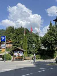 รีวิว: Gstaad – เมืองเล็กกลางหุบเขา!