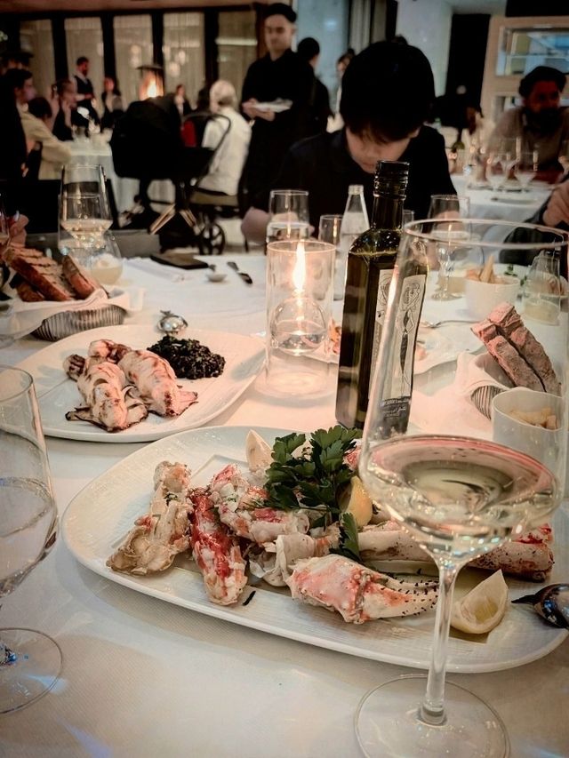 ✨ドバイのラグジュアリーを味わうならココ！🌴アトランティス・ザ・ロイヤルの「Estiatorio Milos」🍽️✨