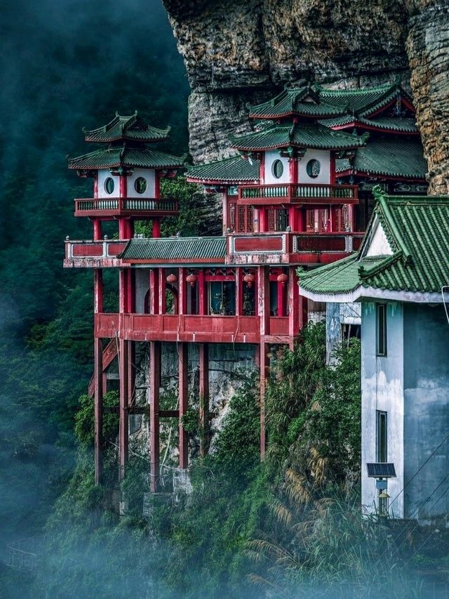 🏯 Lingtong Temple – A Serene Buddhist Haven in Zhangzhou