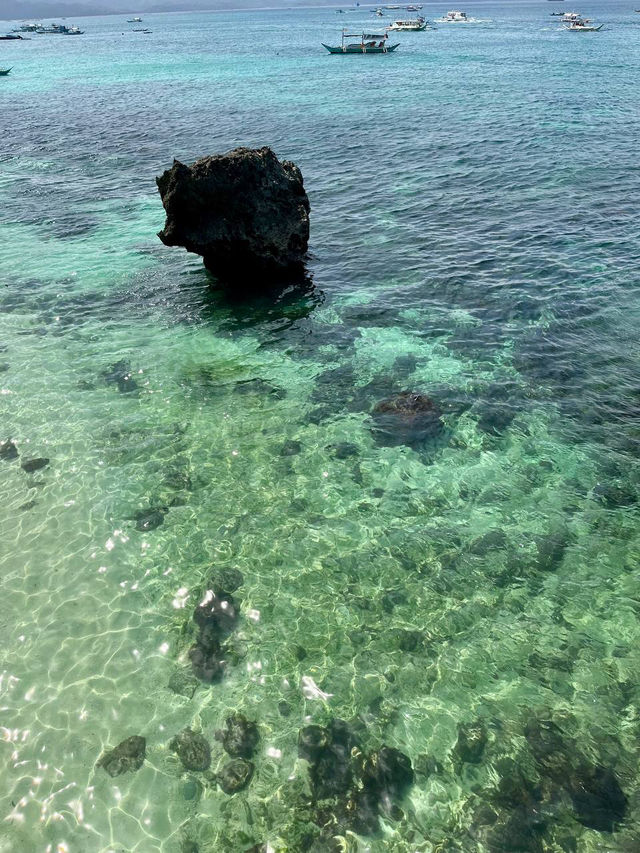 Труднодоступный пляж на Боракае🐚