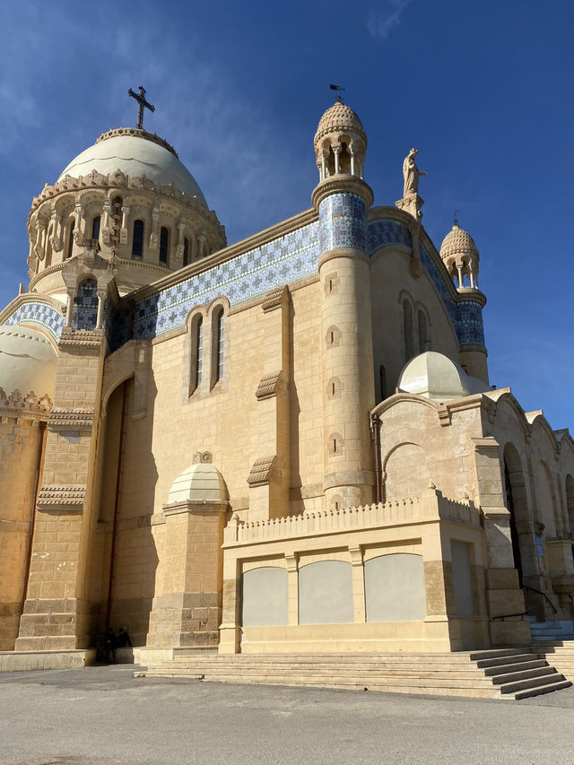 Algeria Trip: Seaside Charms Walking Around Algiers City