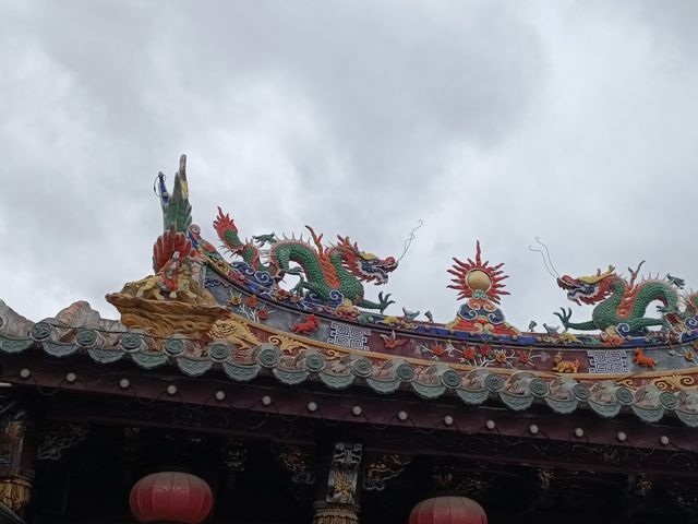 香火超旺的泉州關岳廟