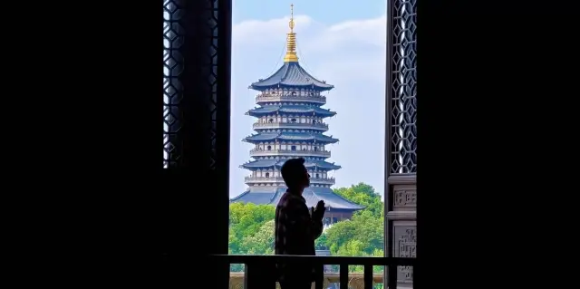 美しい西湖の旅行ガイド