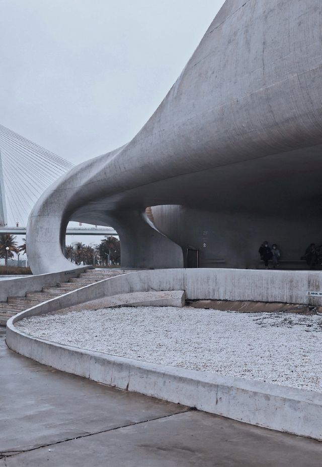 雲洞圖書館｜不在國外，在海口!!