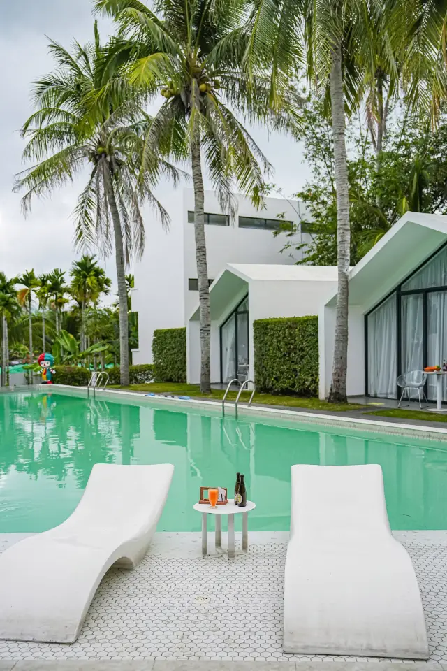 Yalong Bay is a great vacation destination, and it's also a celebrity-favorite accommodation