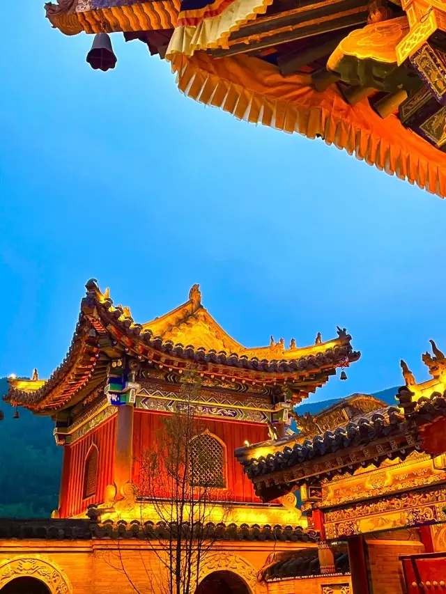 Mount Wutai, the gateway to the Buddhist holy land in Shanxi