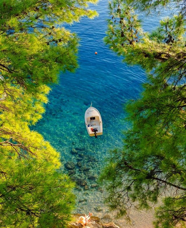 海天一色，神秘的海洋搖曳著夢幻的風景