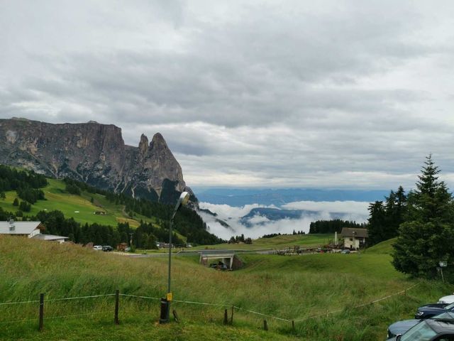 多洛米蒂之旅:day3徒步富納斯山谷
