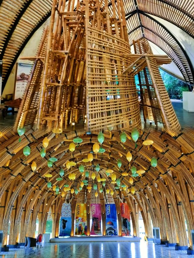 廣州南沙原生態竹子打造的水鳥世界生態園
