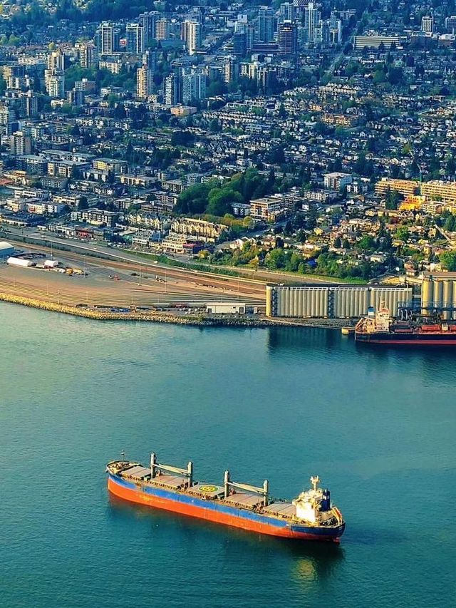Vancouver's Summer Magic: Sky-high Views and Beach Vibes 🌞🏖️🇨🇦