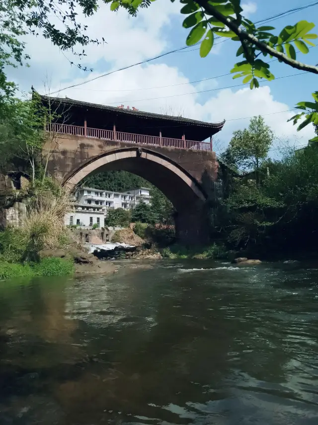 อีกครั้งที่สะพานดอกไม้