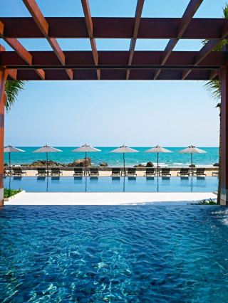 🌴🏖️ Rayong's Relaxing Retreat: Marriott Magic! 🌅✨