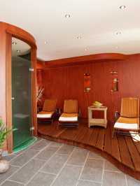🏰✨ Eisenach Escapes: Luxury at Romantik Hotel! 🌟