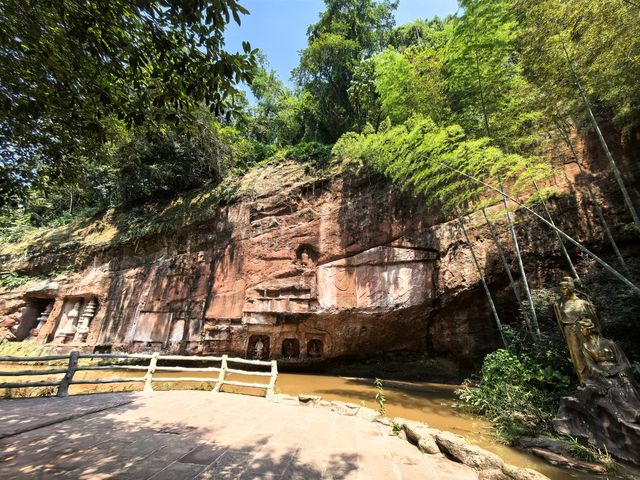 眉山中岩寺。