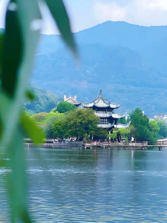 新年假期，我們去海邊嗎？