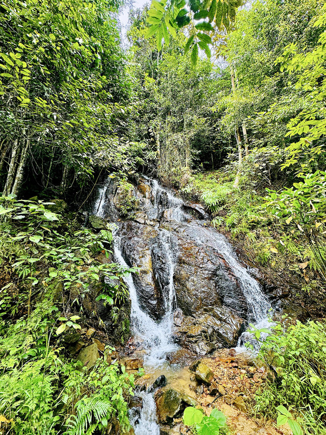 Batu Bertenggek半日遠足·吉隆坡週末