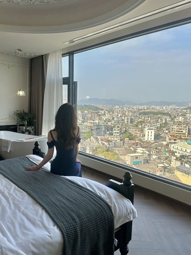 潮州！藏在古城裡面的高空法式浪漫民宿～