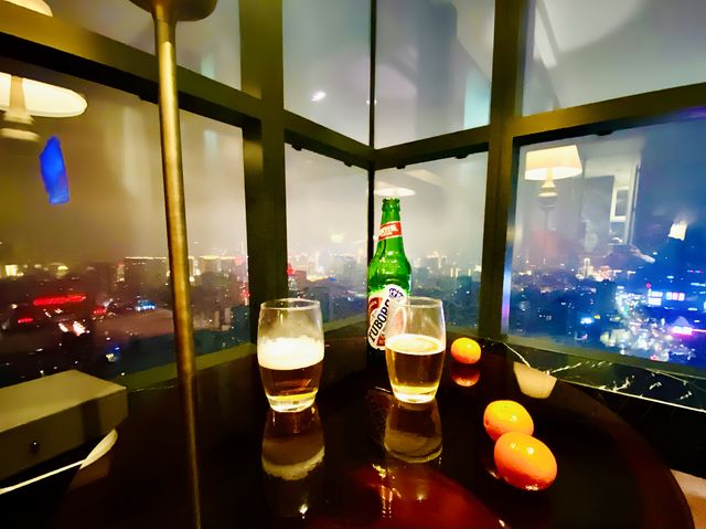 入住昆明索菲特大酒店，欣賞春城城際線
