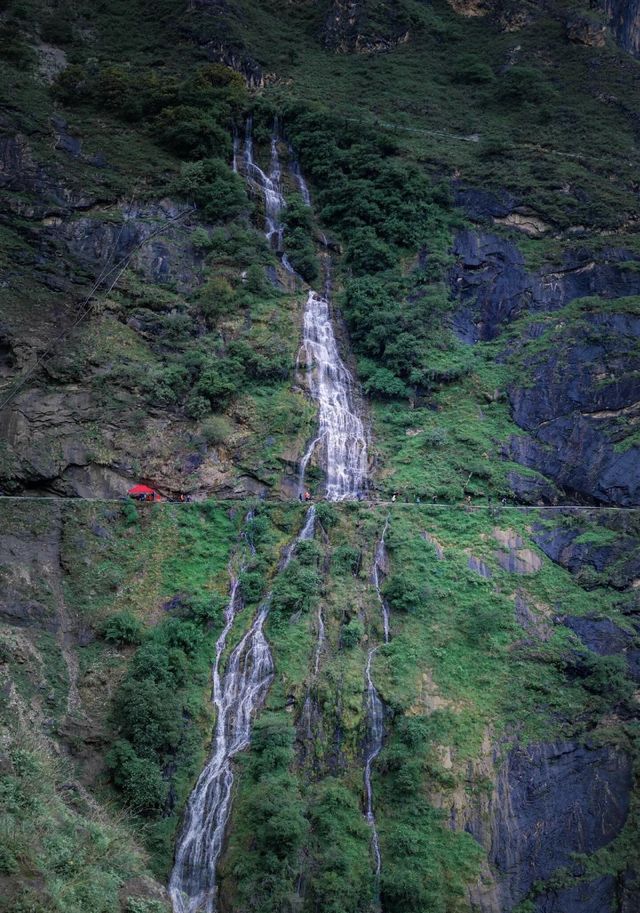 一份虎跳峽的簡介、旅遊攻略及避坑指南