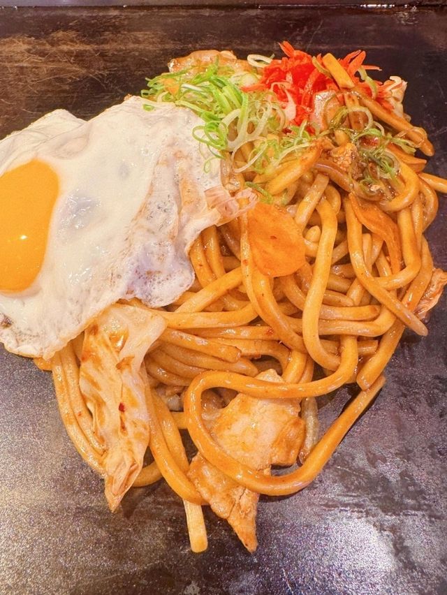 通天閣下的煙火美味｜大阪新世界串炸與大阪燒攻略 