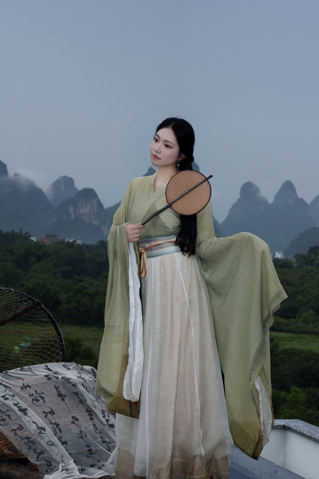 住進風景裡，醒來便是山水畫
