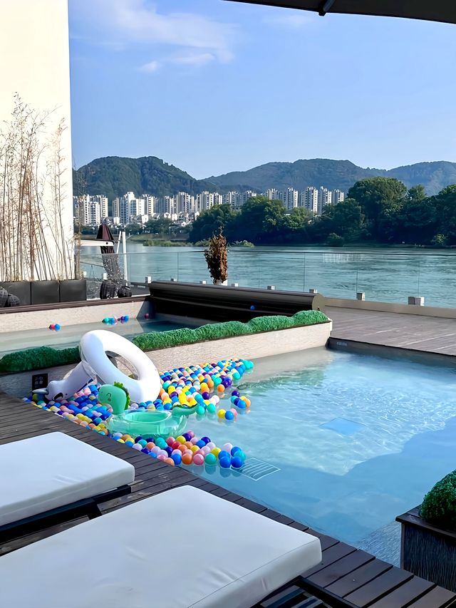新安江畔的悅目風景，建德雷迪森怿曼的驚喜
