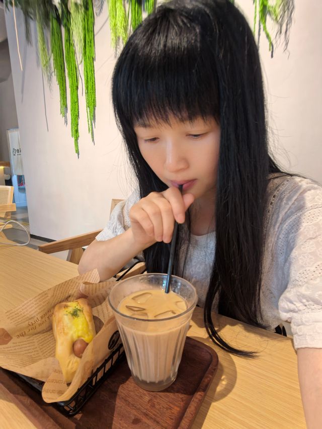 南寧工業風咖啡店，施馬咖啡工廠店，童趣滿滿！