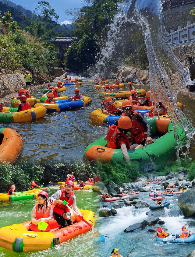 本地人私藏嘅月亮灣溯溪：免費打水仗影森系大片