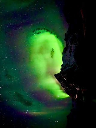 A Geomagnetic Storm Hits, Offering a Chance to Witness the Aurora Goddess Kissing the Earth