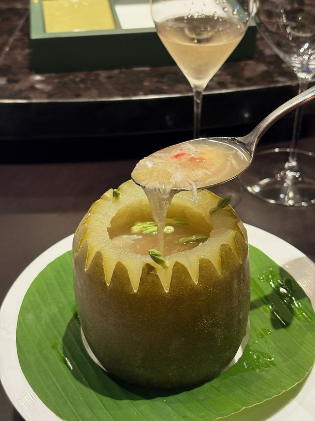 終於飲到美高梅奶茶啦！