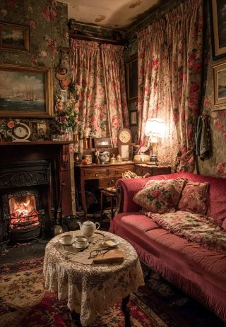 Travel back in time to a healing night in a 1934 old house in York, England