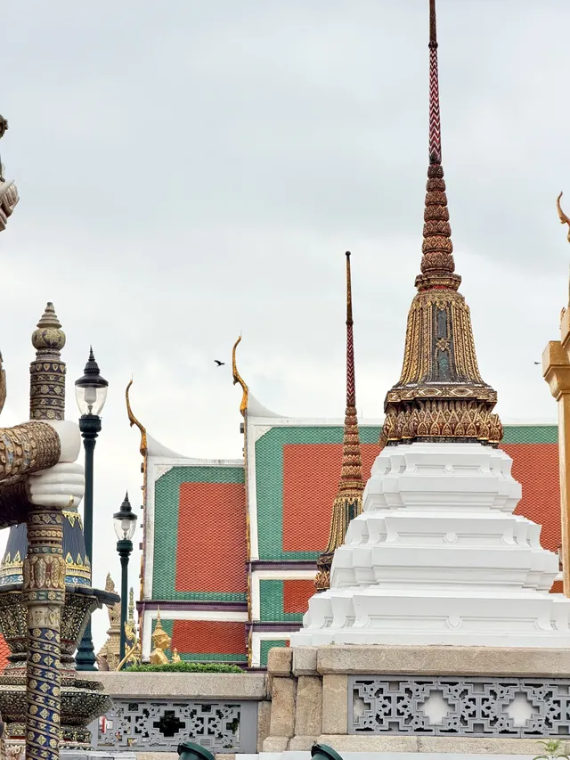雖然今天曼谷下雨,但是還是看到了日落 雖然今天曼谷下雨,但是還是看到了日落