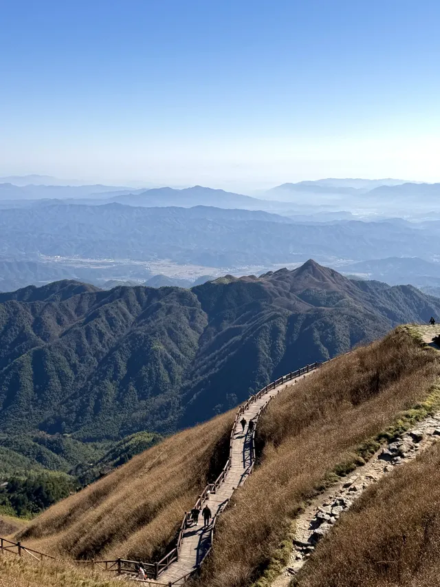 週末女大單兵武功山 全程6h (住山腳版) 週末女大單兵武功山 全程6h (住山腳版)