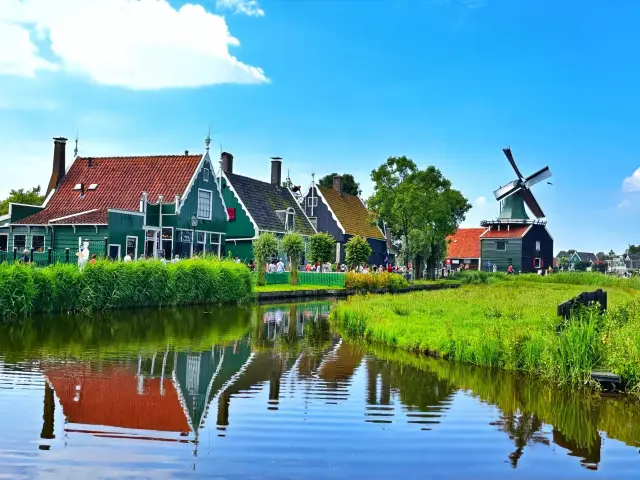Building Blocks + Windmill Sightseeing, This Family Trip to Zaanstad Is Totally Worth It