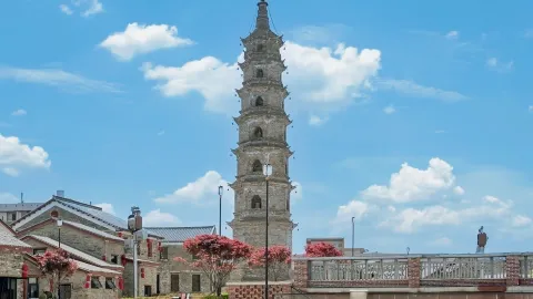 A 2-day Yueyang getaway | Climb Yueyang Tower to view Dongting Lake, visit Junshan Island to explore the legend of the Xiang concubines — traveler post in Miluo