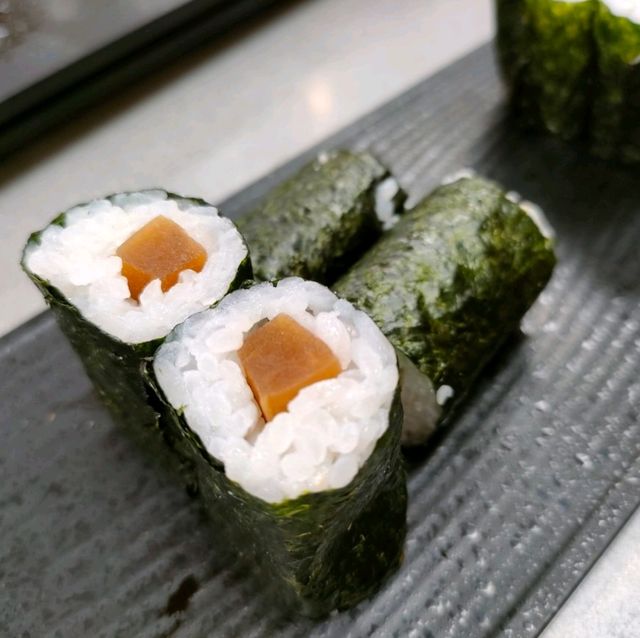 【大阪 新世界】ジャンジャン横丁で大阪寿司を食べる
