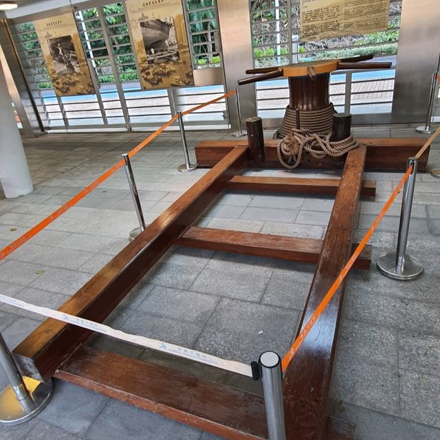 有避風塘景的風之塔公園