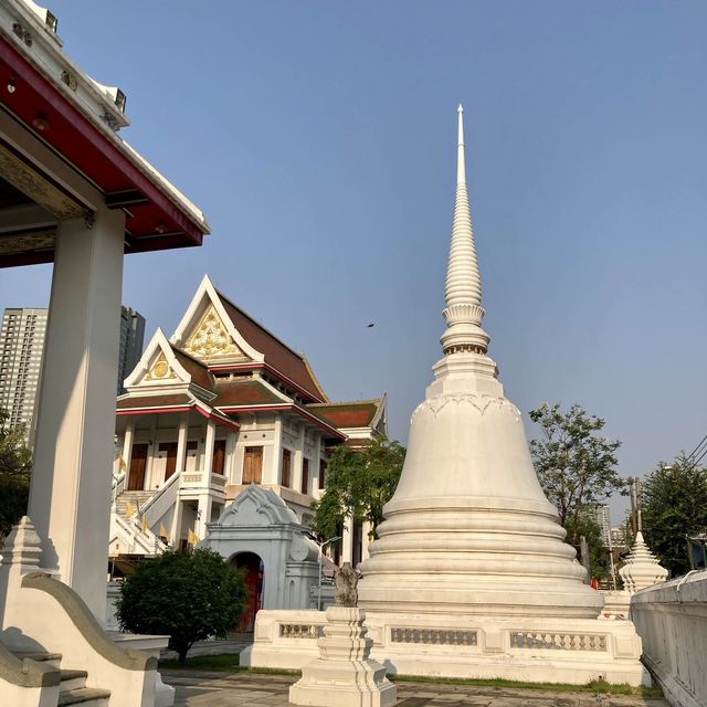 เที่ยวชมวัดนางชี