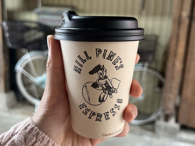 川越老街上的小咖啡館｜Hill pines 咖啡，必點景點拿鐵☕️