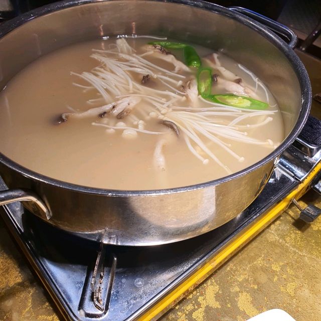 【明洞グルメ】観光地なのにお客さんは韓国人ばかりなThe食堂