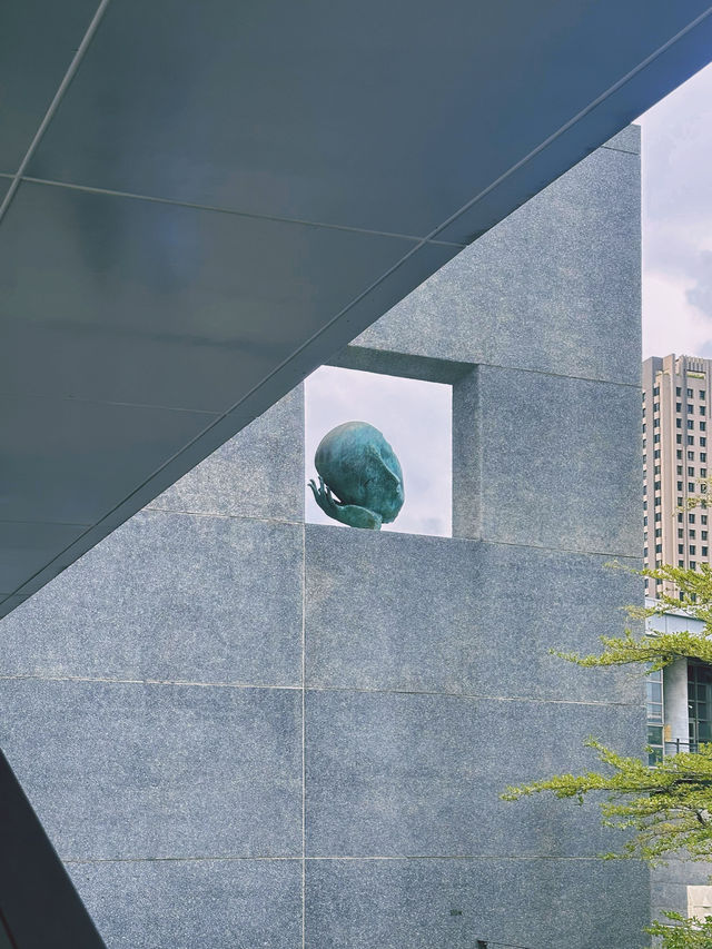 《台中》到國美館來趟藝術漫遊 室內親子景點推薦-台中國美館
