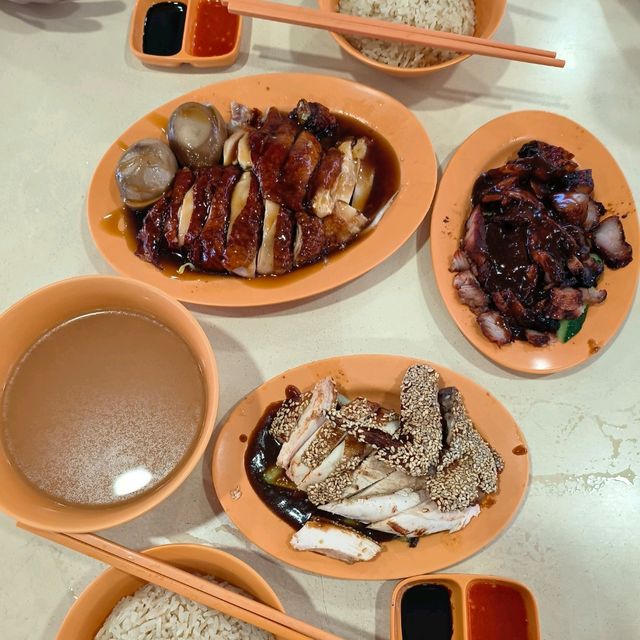 The Truly Singaporean Cuisine - Chicken Rice