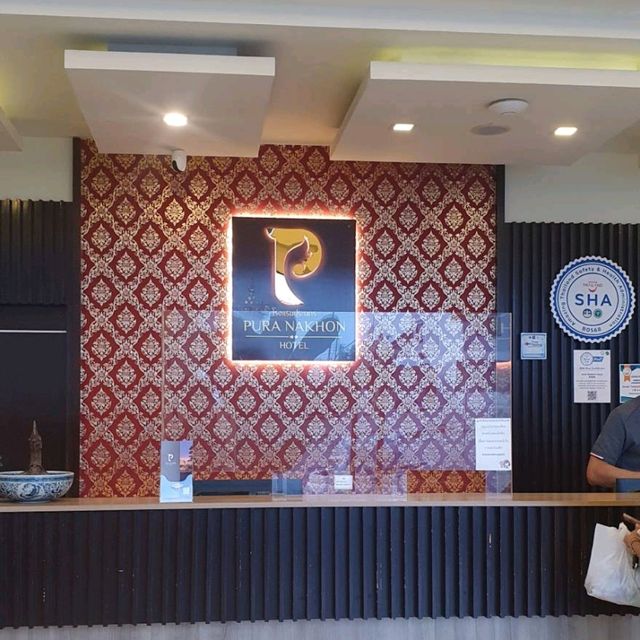 Pura Nakhon Hotel 