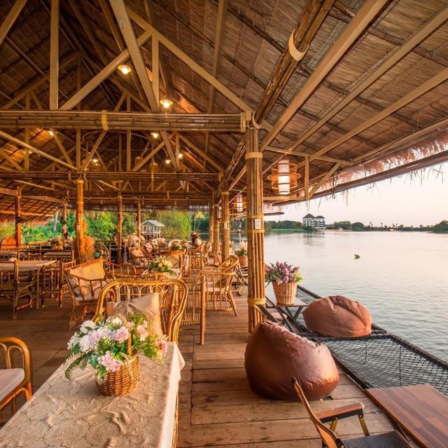 รักษ์น้ำคาเฟ่ Ruk Num Cafe