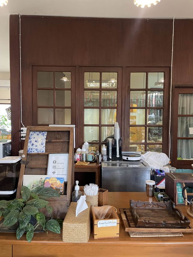 จิบกาแฟคลายหนาวให้สุขพอดี