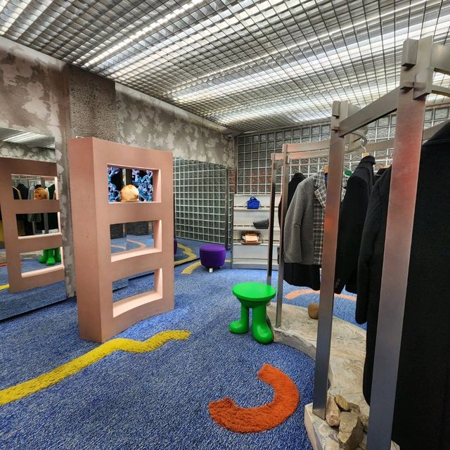 신사에서 우주가기🚀 아더에러 플래그십스토어