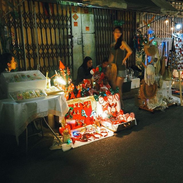 ถนนคนเดิน ตลาดเก่าริมน้ำจันท์ 