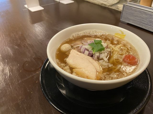 福岡・博多。自家製麺の『博多いりこそば』あります。中華そば『月光軒』